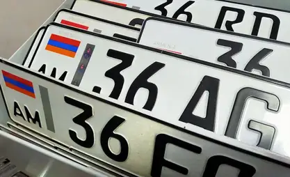 Кыргызстанда чет элдик номерлүү унааларды мыйзамдаштыруунун биринчи этабы башталды