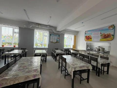 082dfe28-9f94-4579-a17e-21e6e63d87aa.jpg