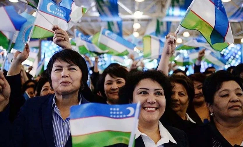12_Women_Uz.jpg