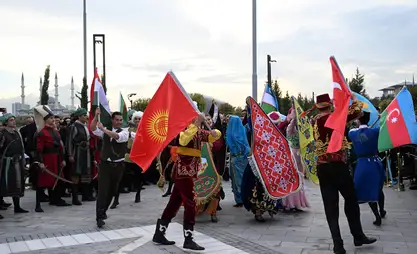 Анкарада “Бештепе” паркында Кыргызстандын “Мураскер” скульптурасы орнотулду