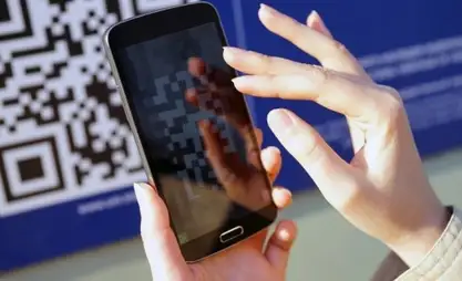 Мэр Бишкектеги ар бир объектке QR-код жана маалымат тактасын орнотууну тапшырды