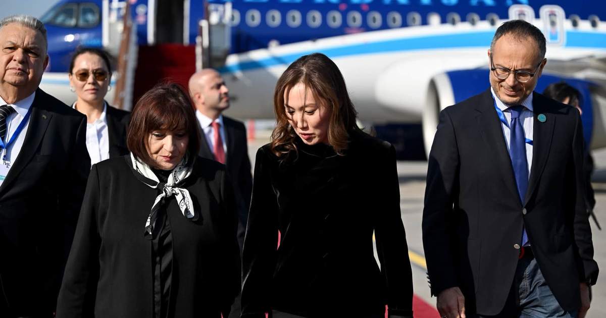 Azerbaycan Meclis Başkanı Gafarova Bişkek'te