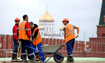 Москвадагы мигранттар "Амина" тиркемесин колдонууга милдеттендирилет