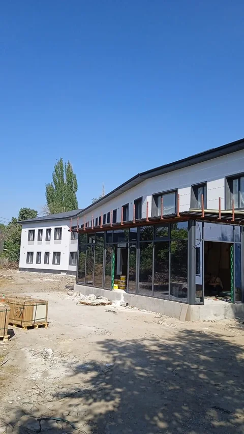 1dd05c13-10b5-43dd-8692-c2c637786fc9.jpg