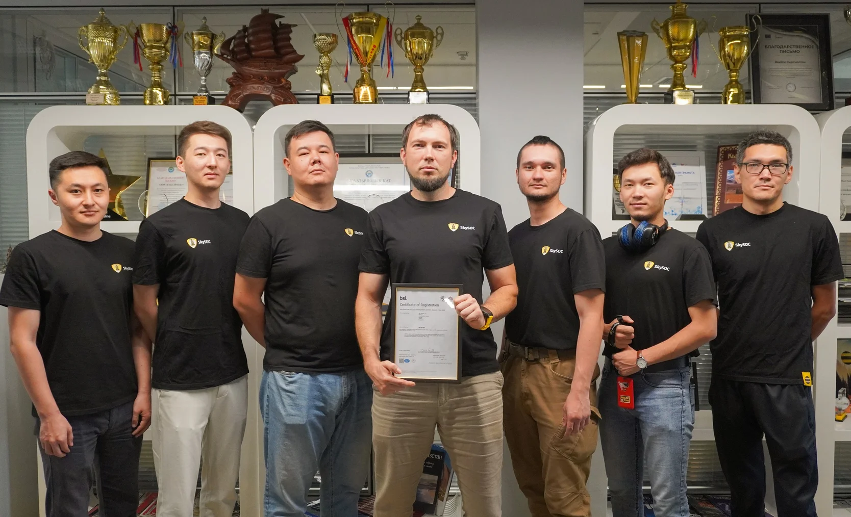2560х1440.jpg