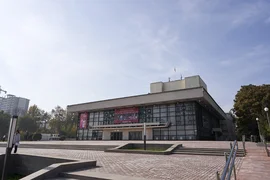 27-Национальный-драматический-театр-имени-Султана-Ибраимова.001_2.jpg