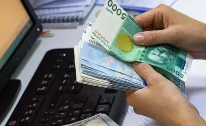 Эмгек министрлиги ар кыл тармактардагы орточо айлык акы тууралуу айтты