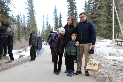 4_1_QxuxbYz.max-2560x1440.format-webp.jpegquality-90.webp