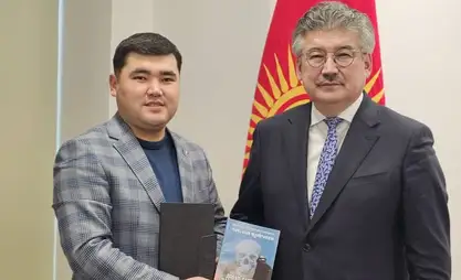 "Кыргыз ренессансы": Мамлекеттик катчы улуттук жандануунун жаңы стратегиясын сунуштады