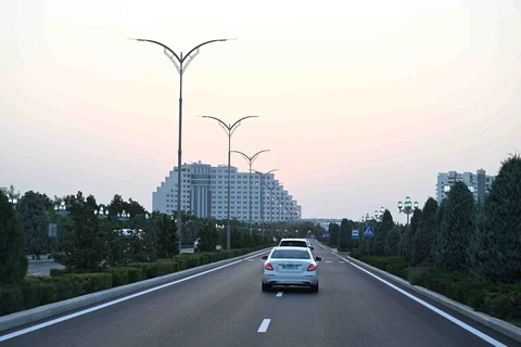 6890d9555d43b.jpg