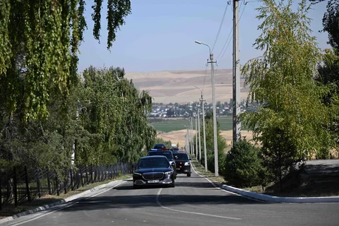 68a80090cb91f-thumb.jpg