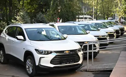 Кадастрдын аймактык бөлүмдөрүнө жаңы кызматтык унаалар берилди