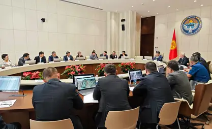 Кытай – Кыргызстан – Өзбекстан темир жолун куруу долбоорунун ишке ашырылышы талкууланды