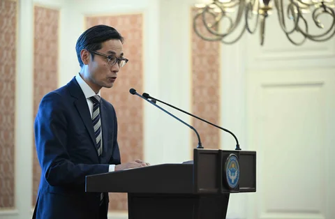 69a04d1403a32-thumb.jpeg