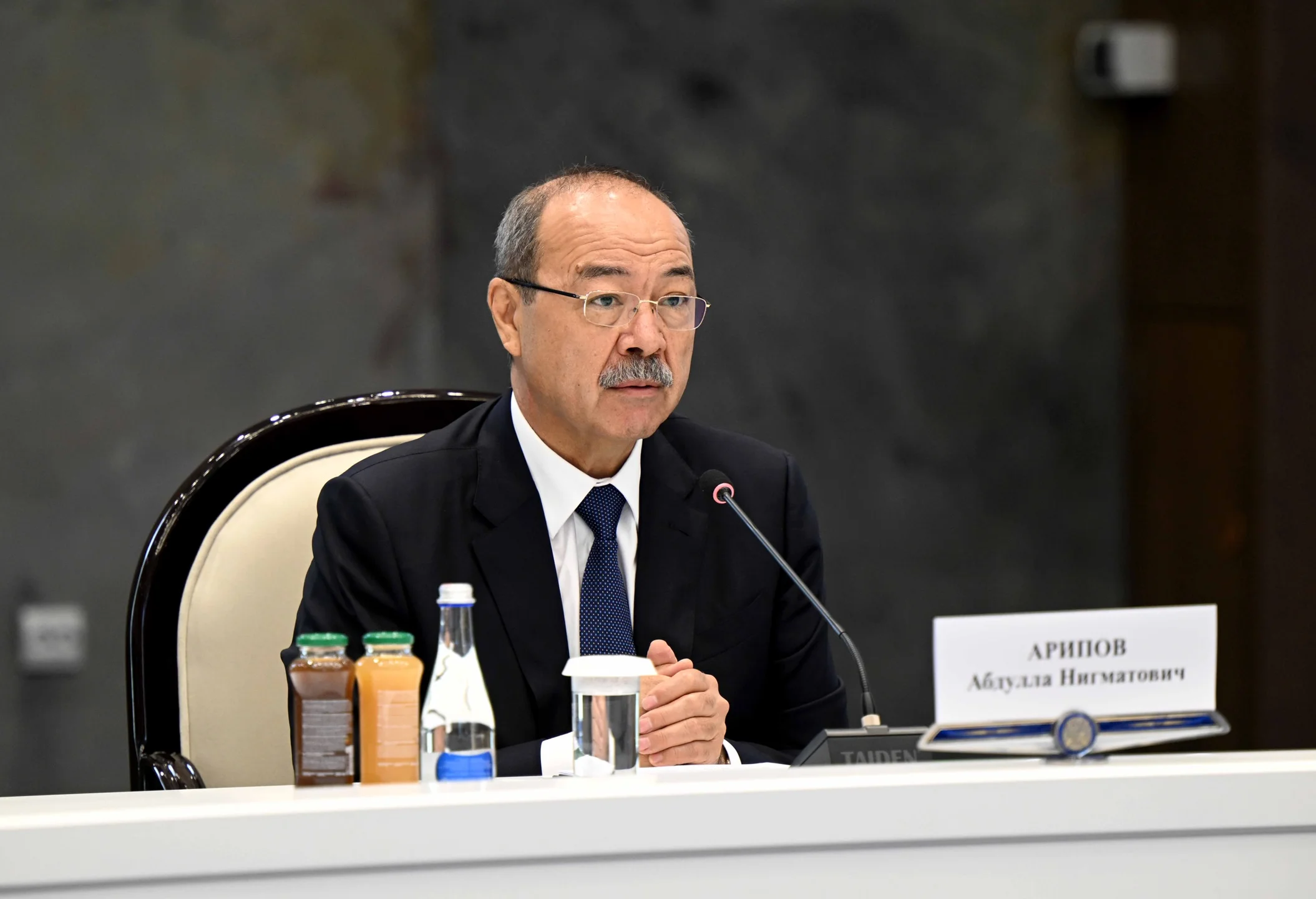 {{ item.title }}