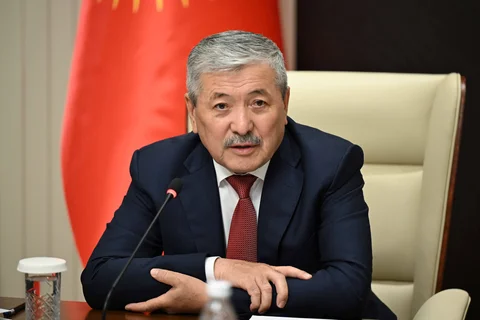 6a3d104ee77dc.jpg