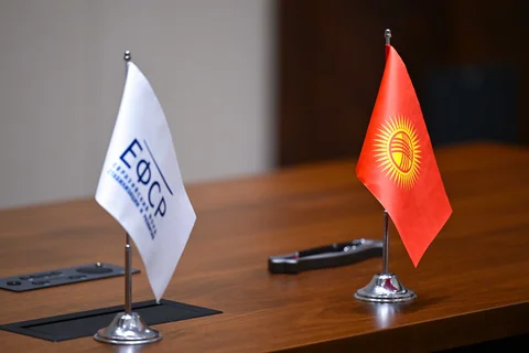 6a58b12da5d16.jpg