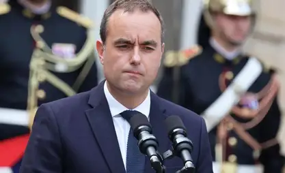 Франциянын премьер-министри кызматтан кетти