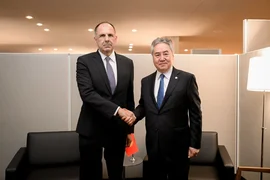 6dfeaa5f-e6c3-33af-884e-73ac492e2b56.jpg