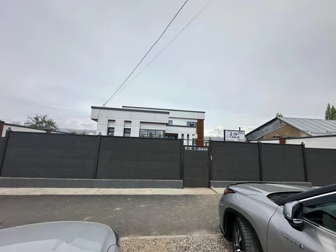 703173106_1491767109089000_3988995901097380768_n.jpg