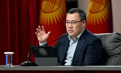 Президент эл менен иштөөнүн үлгүсүн көрсөтүүдө – депутат