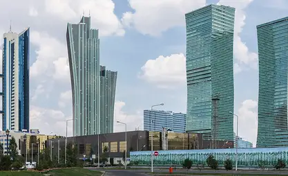Адылбек Касымалиев биринчи расмий сапары менен Казакстанга барат