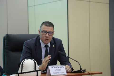 CHX_1116-2.jpg