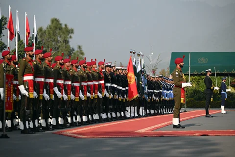 DOS_7550.JPG