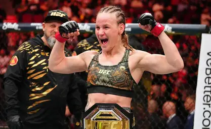 Валентина Шевченко UFCде чемпиондук наамын ийгиликтүү коргоду