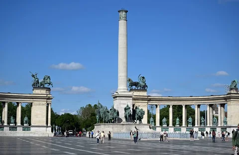IMG_20250520_2_FQ5Uqp3.max-2560x1440.format-webp.jpegquality-90.webp