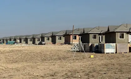 Баткендеги Жаңы Достук айылында 181 үй курулду