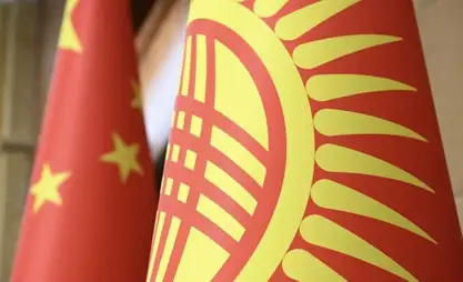 Кыргызстан менен Кытай 300 млн долларлык келишимдерге кол койду