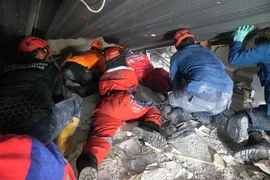 Indonesia_Building_Collapsed_90231.webp