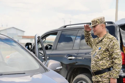 КПП Каркыра перешел на круглосуточный режим_33.JPG