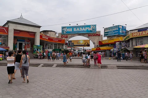 Osh_bazaar_Bishkek.jpg