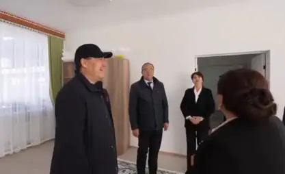 Садыр Жапаров Караколдогу №11 балдар бакчасынын оңдоп-түзөөдөн кийинки абалы менен таанышты