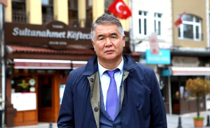 Султан-Раев.jpg