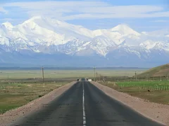 The_Pamirs_with_Lenin_Peak_from_Sary-Tash.jpg