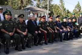 В «Ата-Бейите» почтили память военнослужащих, погибших при защите госграницы (24).jpeg