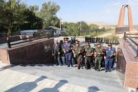 В «Ата-Бейите» почтили память военнослужащих, погибших при защите госграницы (26).jpeg