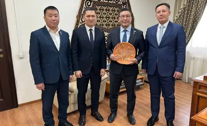 Якуттардын хапсагай күрөшү көчмөндөр оюндарынын программасына кирди
