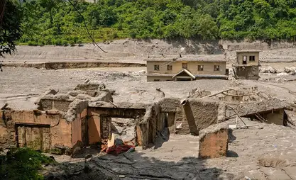 Непалдагы суу ташкынында 607 чет элдик турист дайынсыз болууда