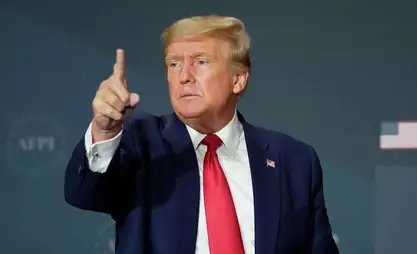 Трамптын администрациясына каршы 150дөн ашык доо арыз түштү