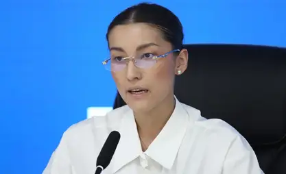 Кум менен сүрөт тартуу баланын мээсин өнүктүрөт – нейрохирург