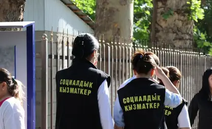 Кыргызстанда 3400дөн ашык соцкызматкердин эмгек акысы жогорулатылды