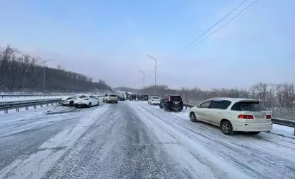 Владивостокто таң эрте 13 унаа жол кырсыгына кабылды