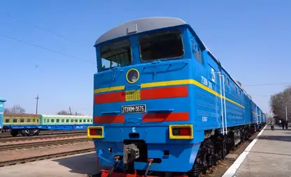 Казакстан Кыргызстанга 5 тепловозду акысыз берди