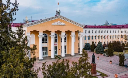 12 жылдык билим берүү. ЖОЖдогу бакалавр мөөнөтү кыскарат - министр