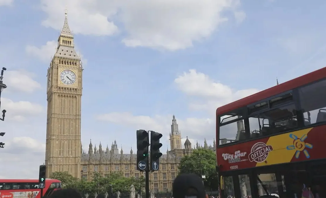 WhatsApp Image 2025-11-17 at 09.30.10.jpeg