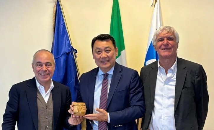 WhatsApp Image 2025-11-19 at 08.30.42.jpeg